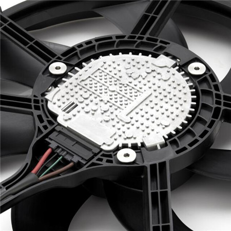 Автоматичний вентилятор охолодження з безщеточним двигуном 300 Вт-850 Вт для BMW E90 E46 F35 F25 з високою продуктивністю
